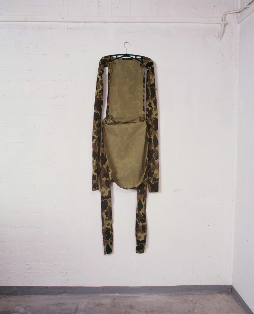 objekte-ichalstisch-tischanzug