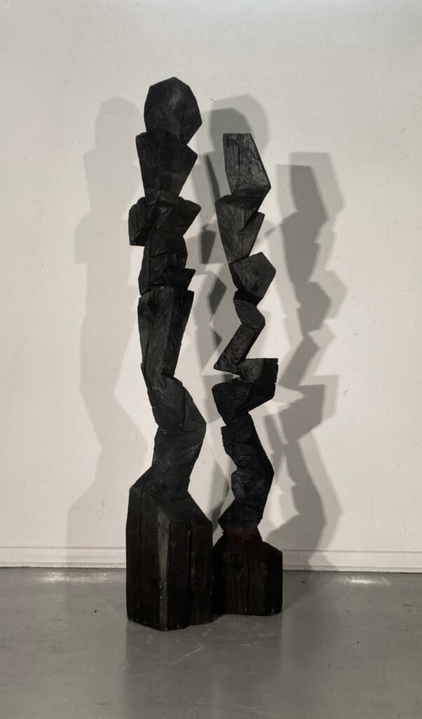 paar-holz-beize-200xx40x40cm-katharina-neubert